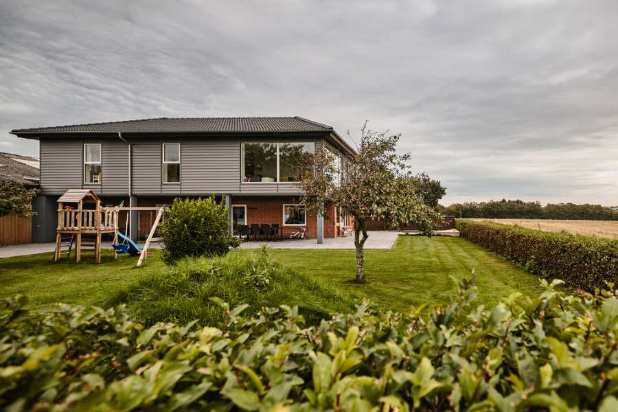 Renovierter Bauernhof mit DS Fassadenprofil Premium an der Fassade